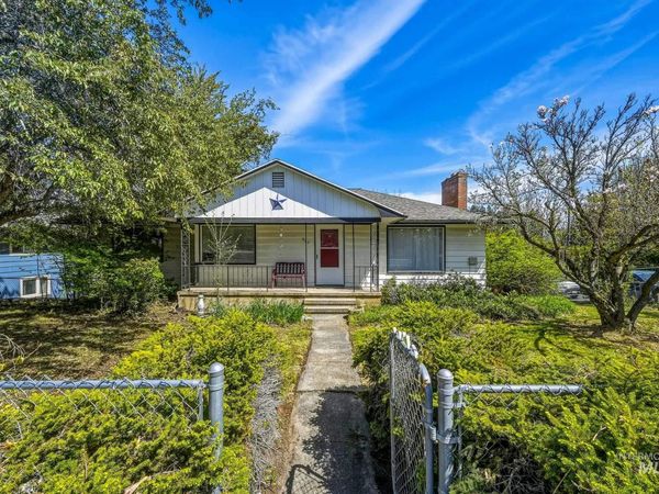 906 Orchard Ave., Moscow, ID 83843