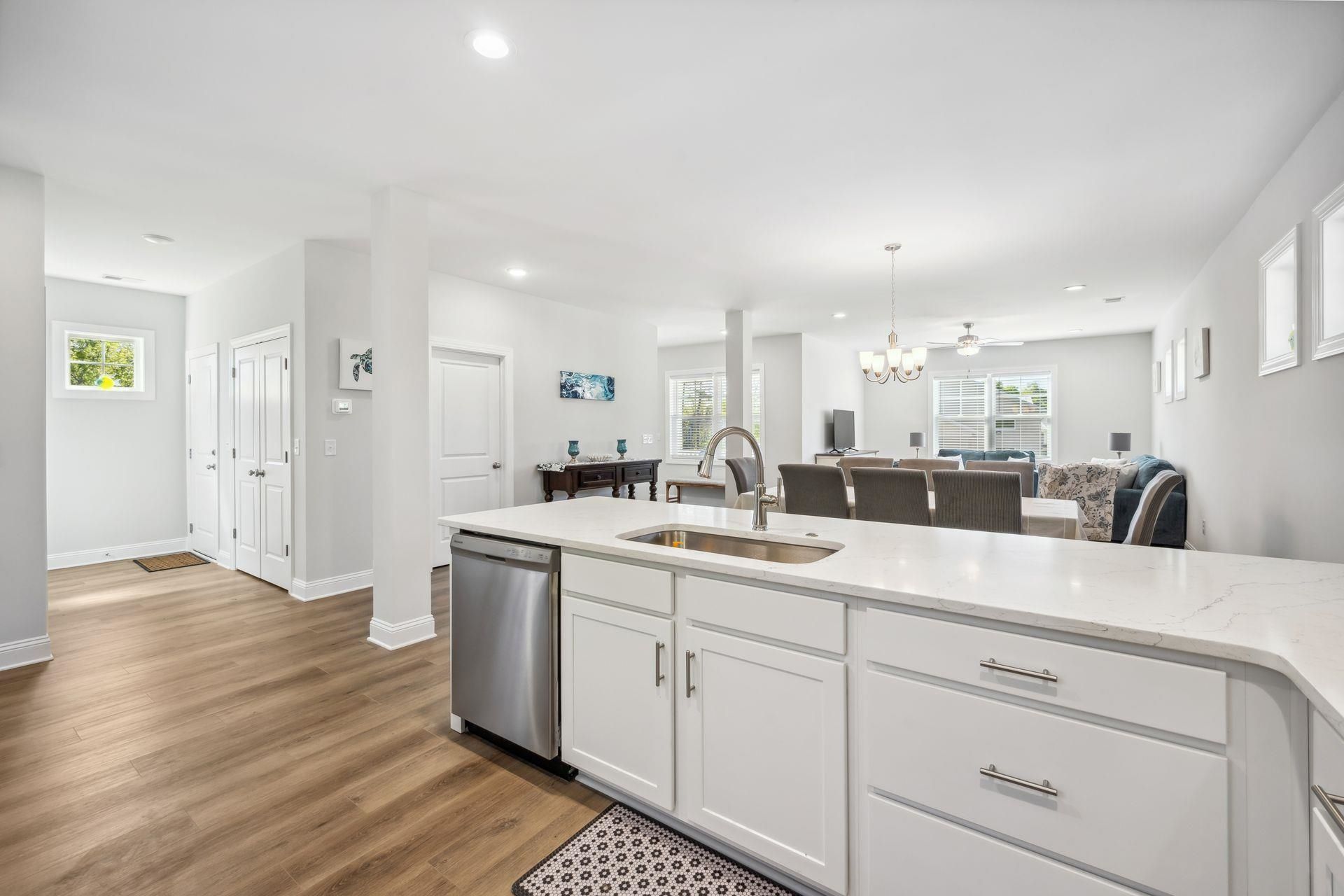 143 Litchfield Landing Photo 10