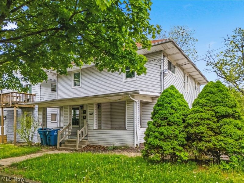 1224 Pondview Avenue, Akron, OH 44305 Photo 2