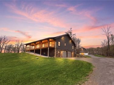 6561 Quaker Hill Road, Ava, NY 13303
