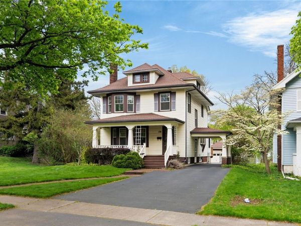 150 Deerfield Drive , Rochester, NY 14609