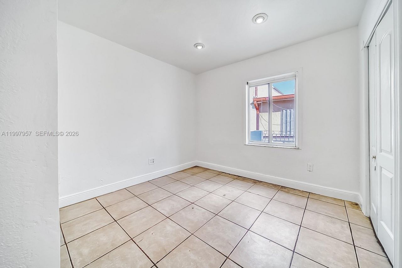 2171 SW 21st St, Miami, FL 33145 Photo