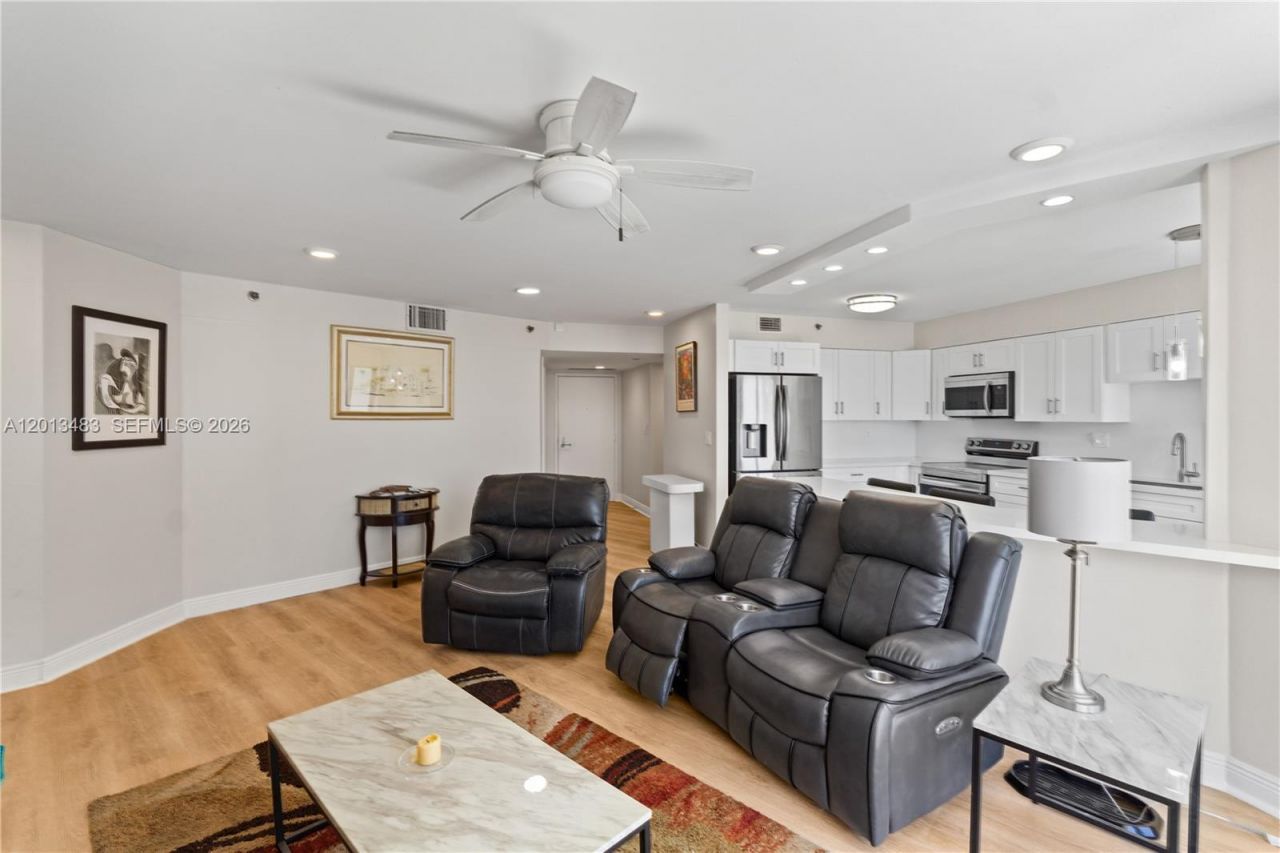 3600 Mystic Pointe Dr , Unit 1616, Aventura, FL 33180 Photo