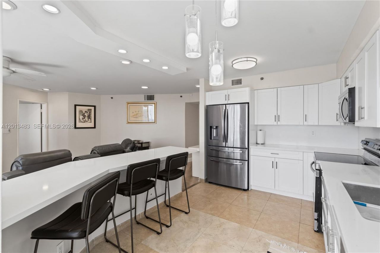 3600 Mystic Pointe Dr , Unit 1616, Aventura, FL 33180 Photo