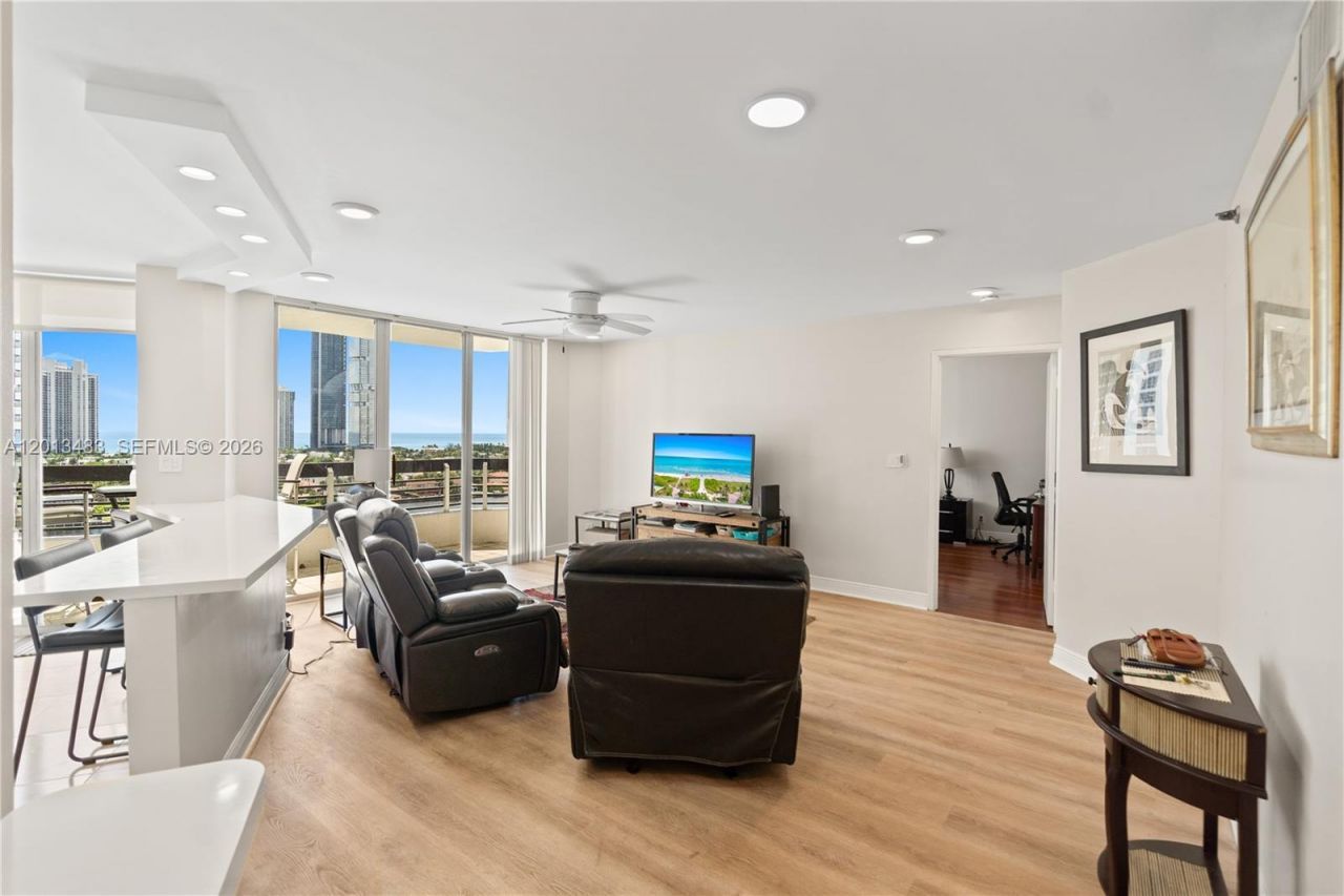 3600 Mystic Pointe Dr , Unit 1616, Aventura, FL 33180 Photo