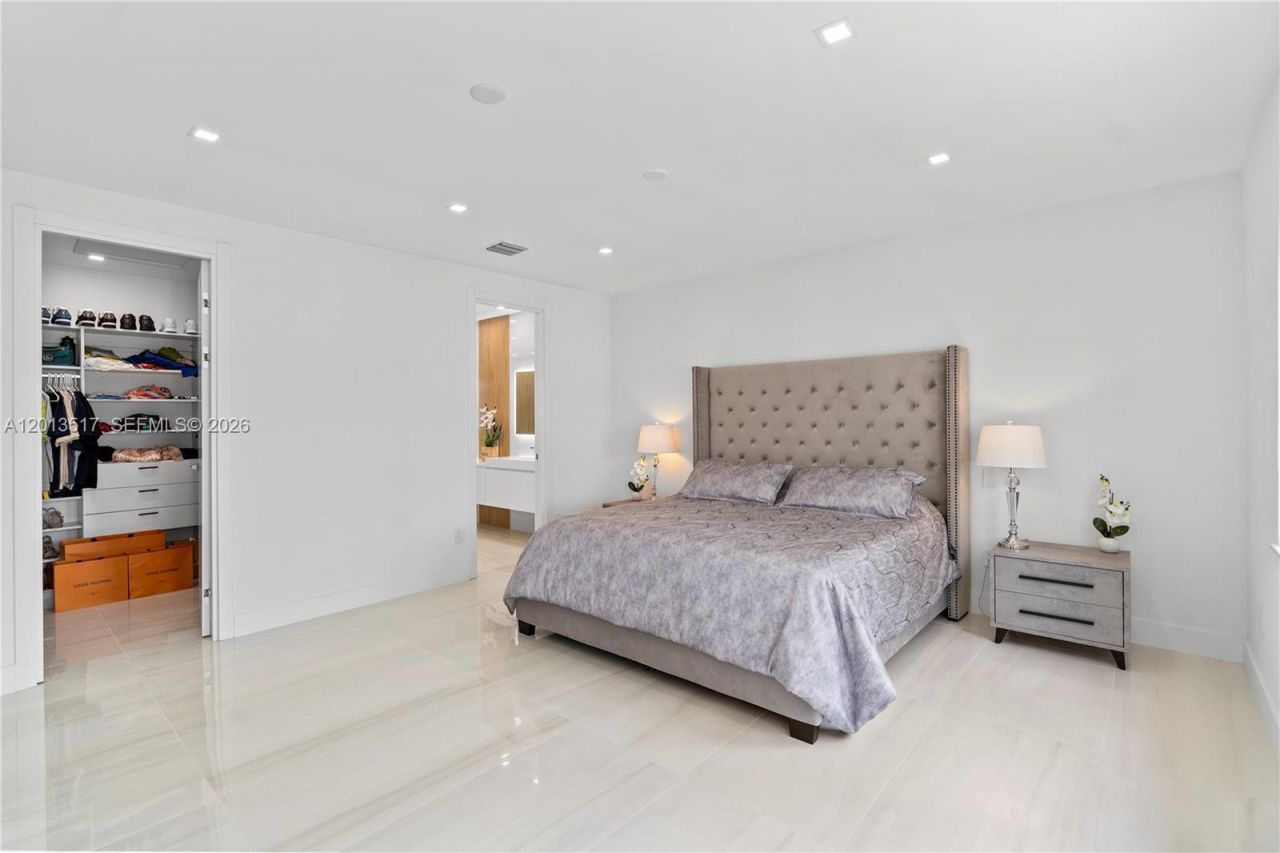 3188 NE 211th Ter , Aventura, FL 33180 Photo