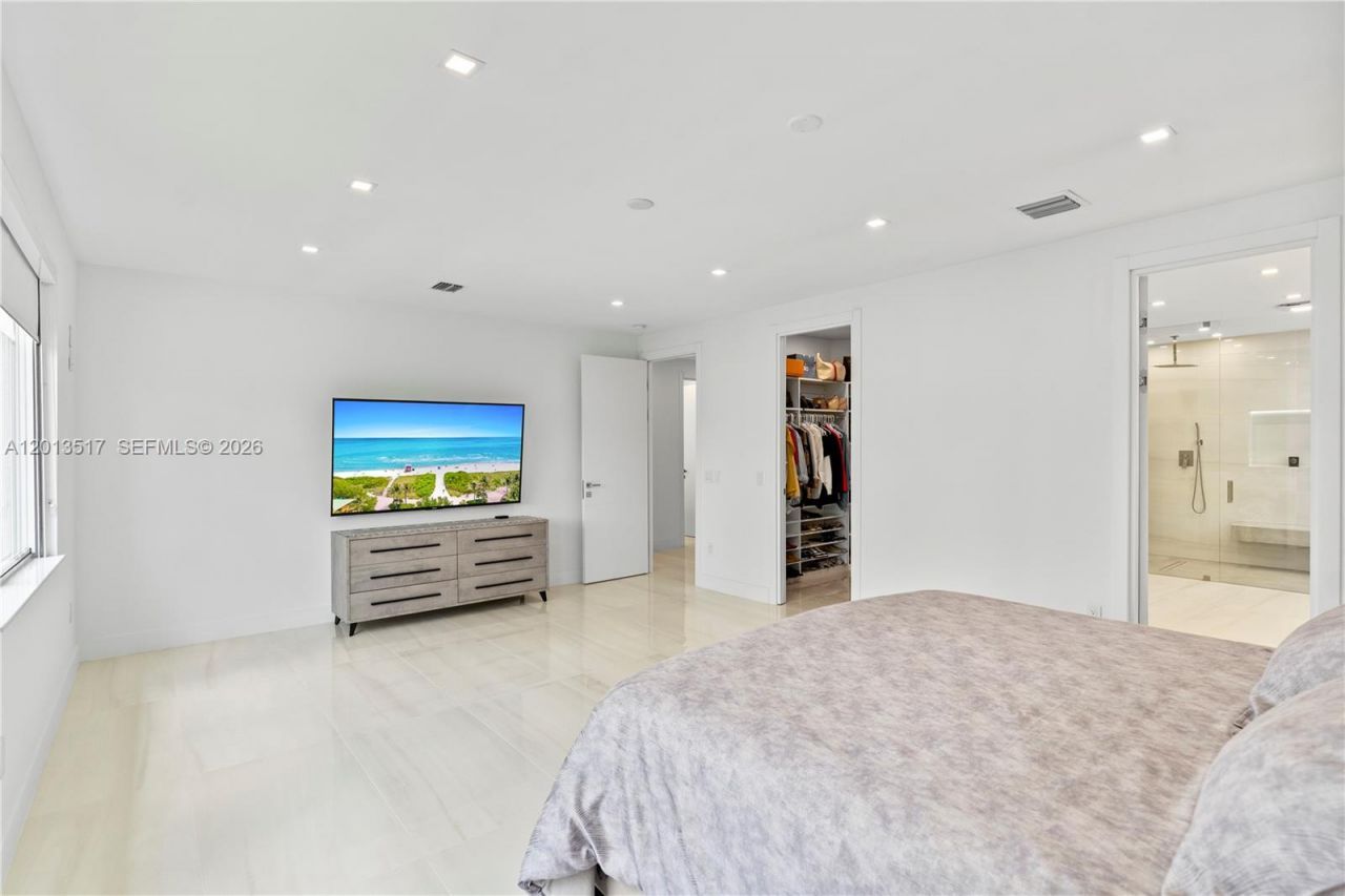 3188 NE 211th Ter , Aventura, FL 33180 Photo