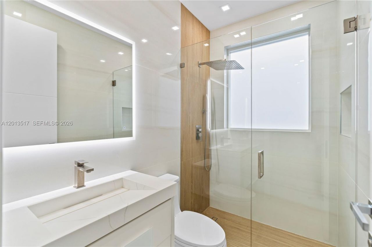 3188 NE 211th Ter , Aventura, FL 33180 Photo