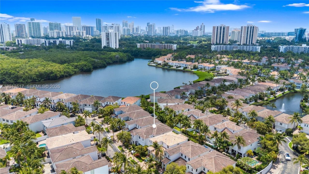 3188 NE 211th Ter , Aventura, FL 33180 Photo