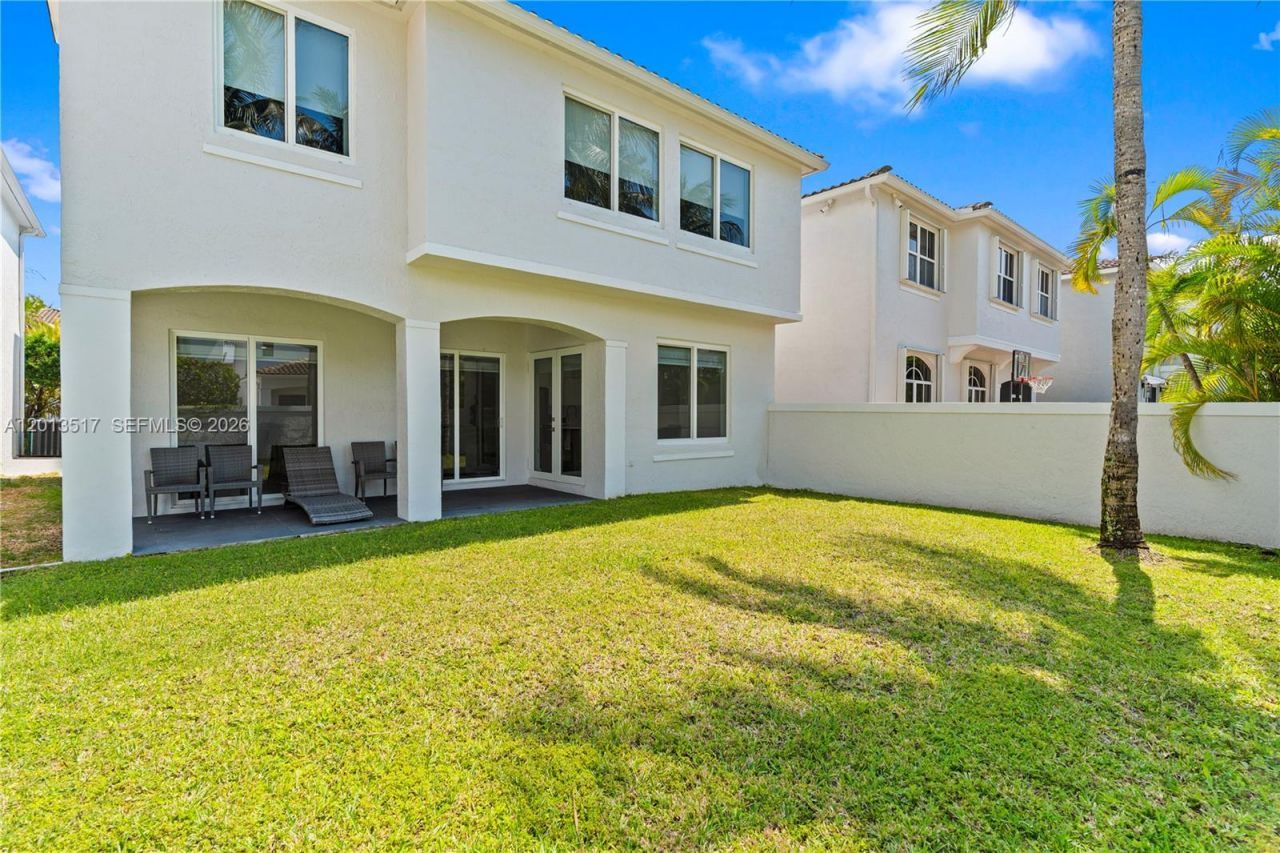3188 NE 211th Ter , Aventura, FL 33180 Photo