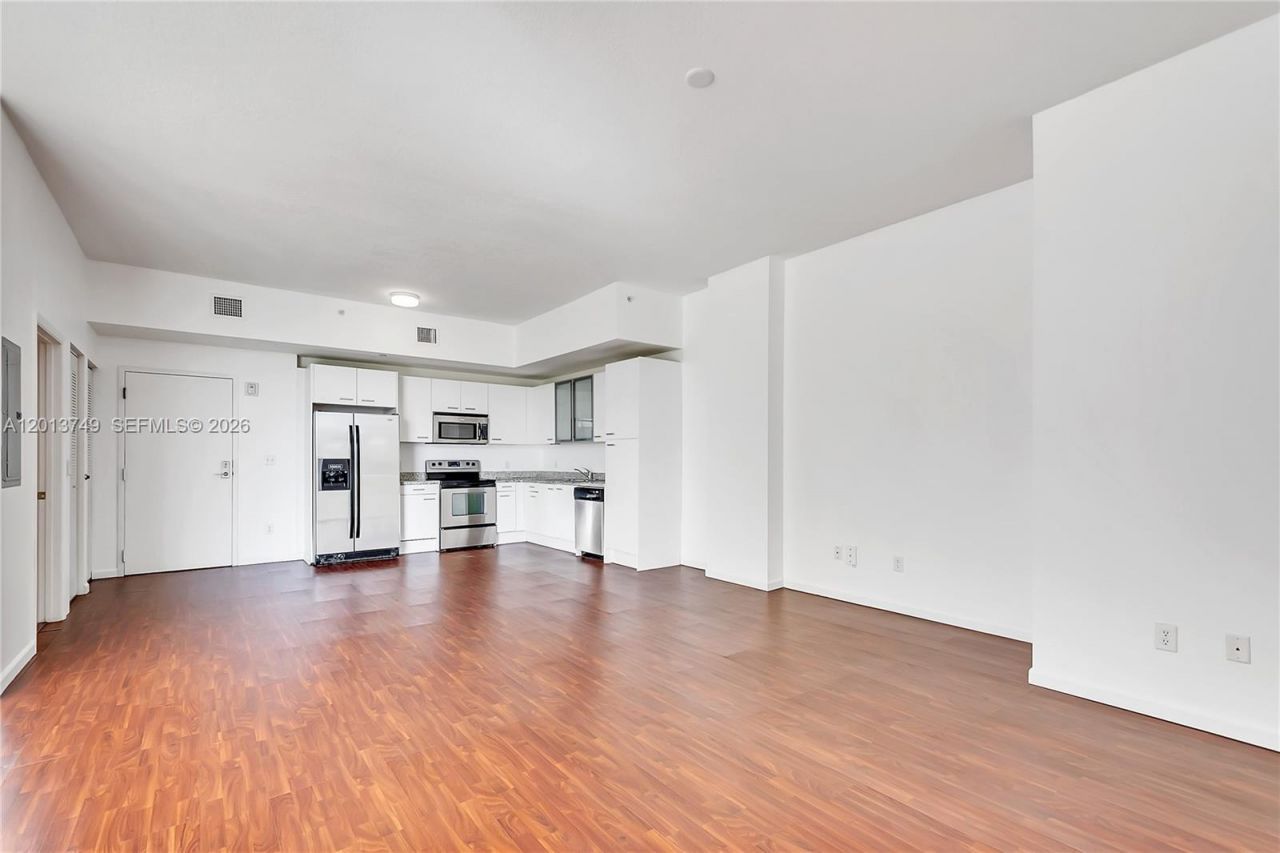 1350 NW 8th Ct , Unit B2-4, Miami, FL 33136 Photo