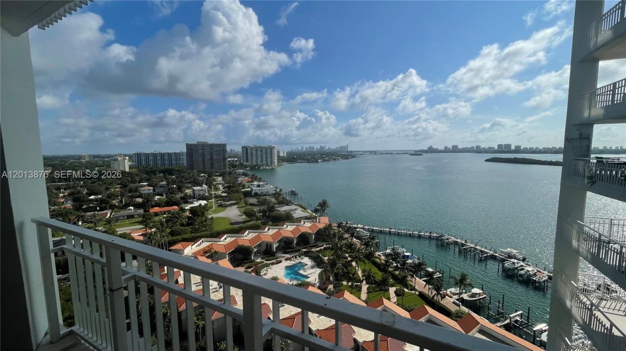 4000 Towerside Ter, Unit 1903, Miami, FL 33138 Main Photo