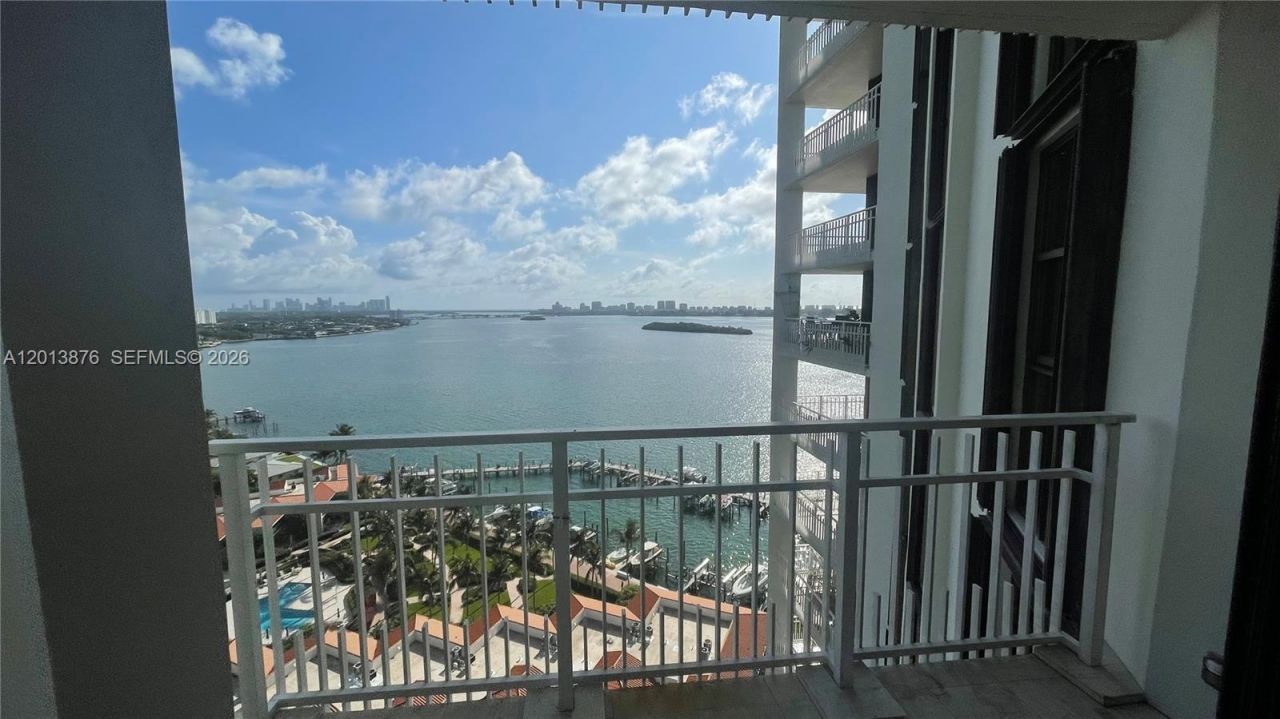 4000 Towerside Ter, Unit 1903, Miami, FL 33138 Photo