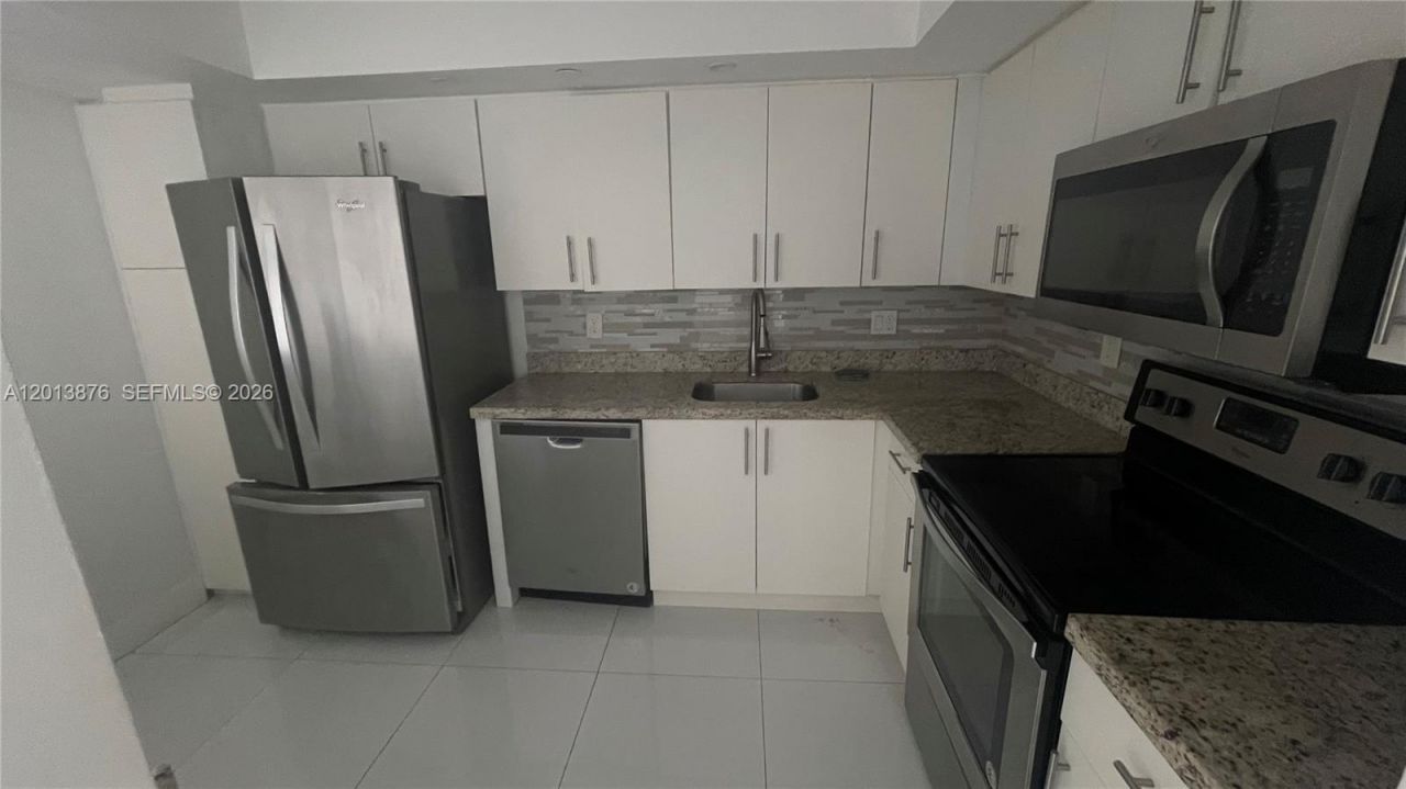 4000 Towerside Ter, Unit 1903, Miami, FL 33138 Photo