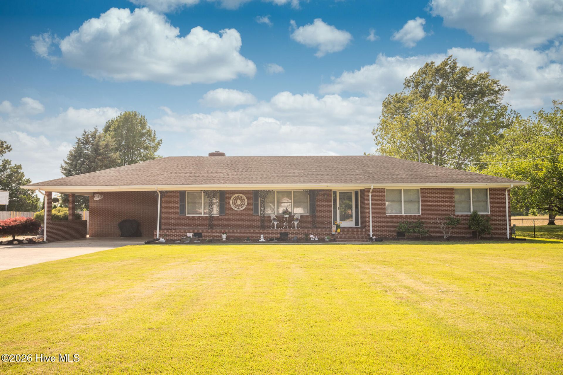 512 S Edenton Road Street, Hertford, NC 27944 Main Photo