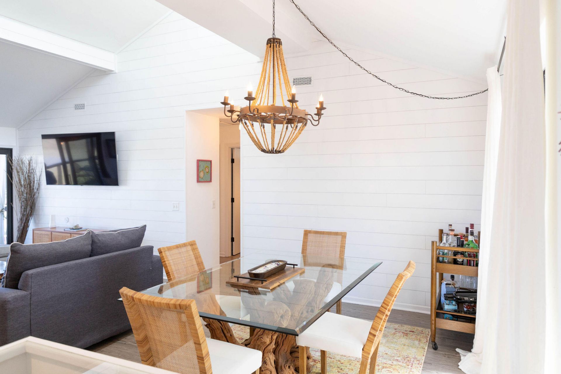 1205 Jungle Road Photo 11