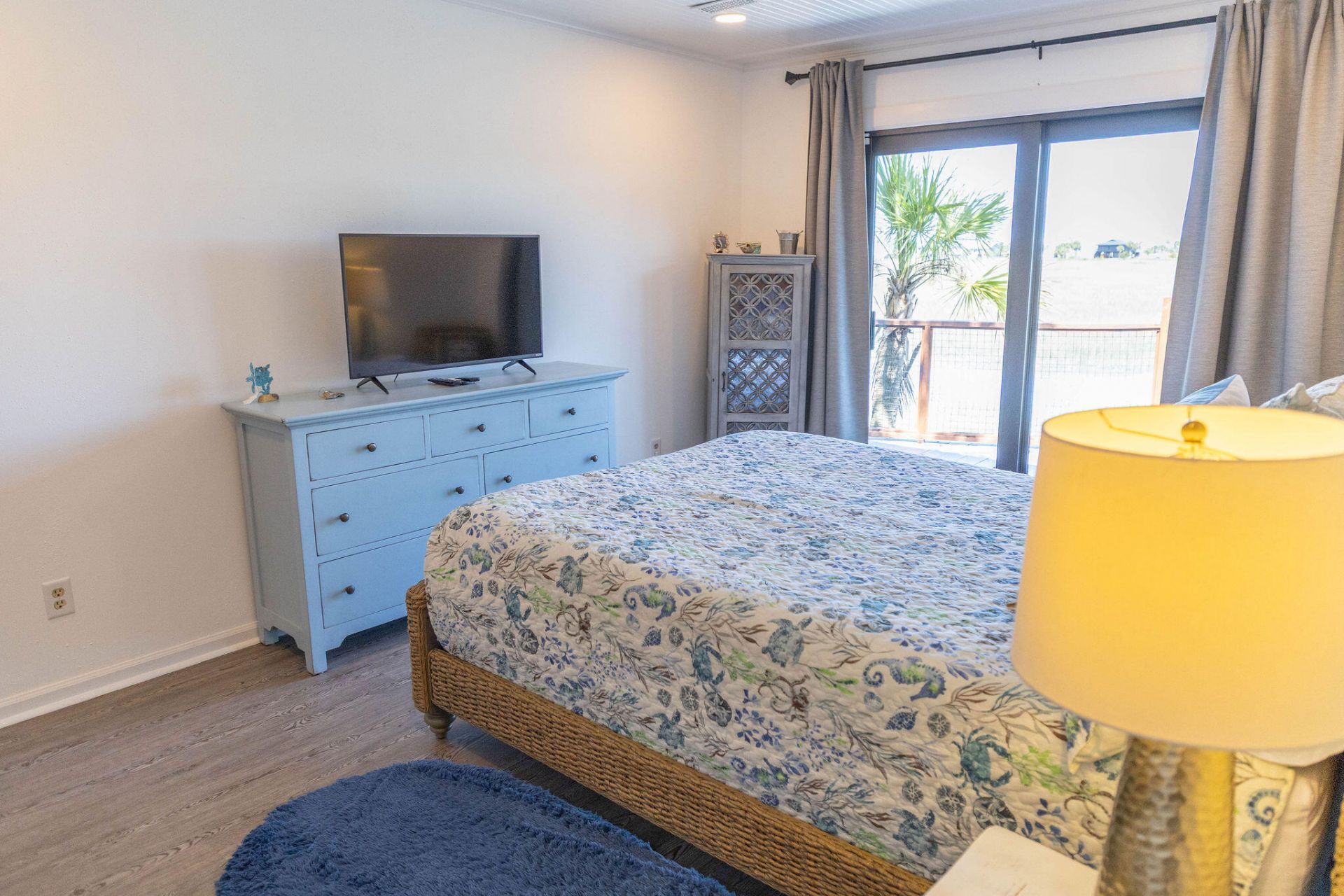 1205 Jungle Road Photo 24
