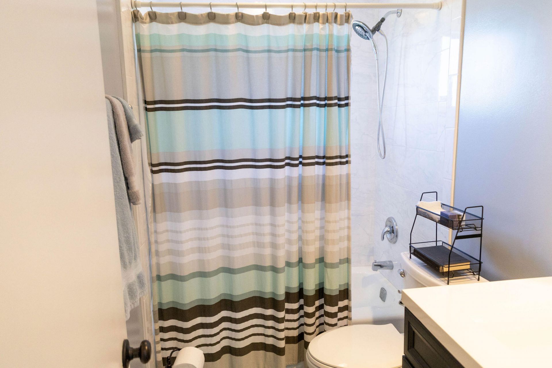 1205 Jungle Road Photo 35