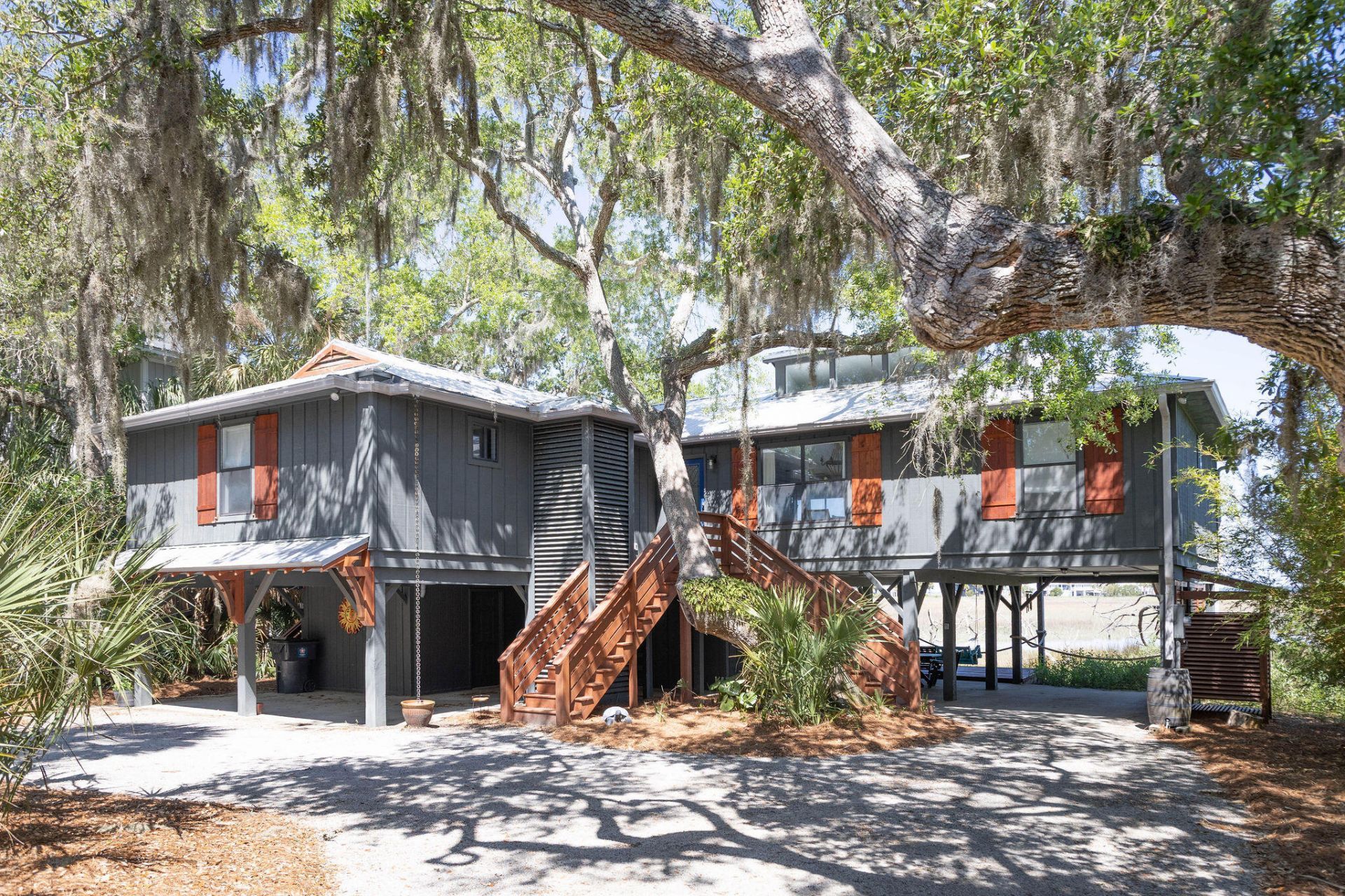 1205 Jungle Road Photo 7