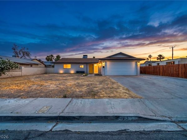 913 De Met Drive, Las Vegas, NV 89119