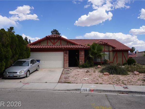 738 Loganrun Lane, Las Vegas, NV 89110