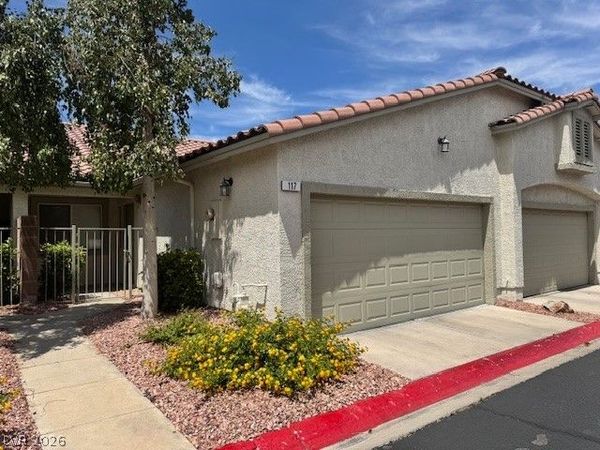117 Tapatio Street , Henderson, NV 89074