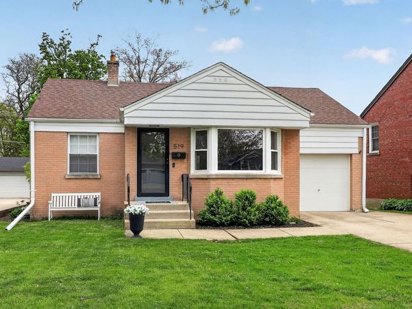 519 S Craig Place , Lombard, IL 60148