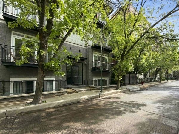 2352 W Bloomingdale Avenue , Unit 3W, Chicago, IL 60647
