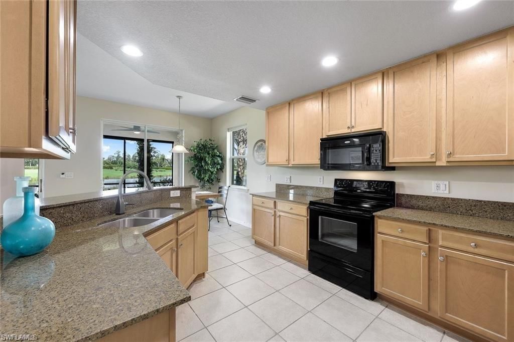 9525 Ironstone Ter, Unit 102, Naples, FL 34120 Photo