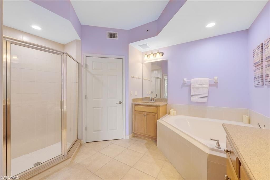 9525 Ironstone Ter, Unit 102, Naples, FL 34120 Photo