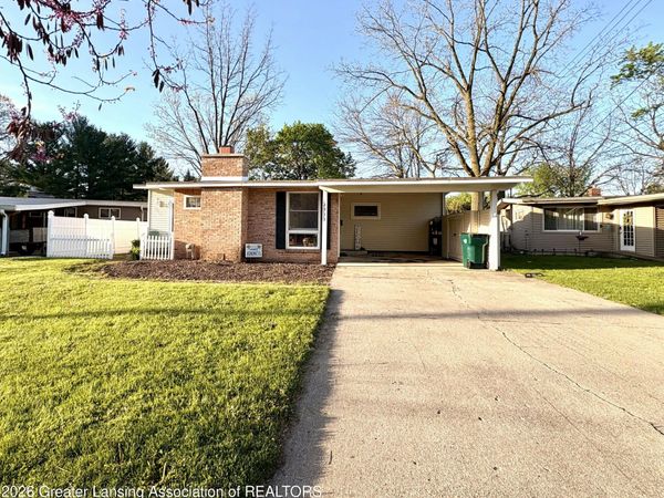 2913 Lafayette Avenue, Lansing, MI 48906