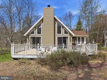 61 FLORAL DRIVE, GOULDSBORO, PA 18424
