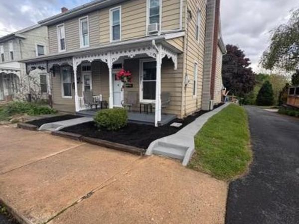 338 E PARK STREET, ELIZABETHTOWN, PA 17022