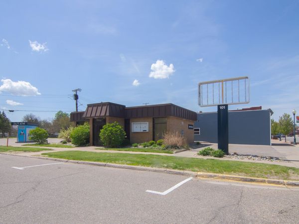 101 W Monroe Street, Bangor, MI 49013