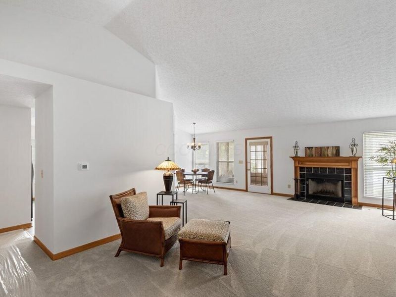 6219 Wynford Drive , Dublin, OH 43016 Photo 4