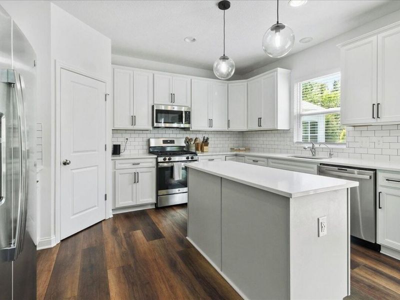 2759 W Newbern Drive W, Blacklick, OH 43004 Photo 8