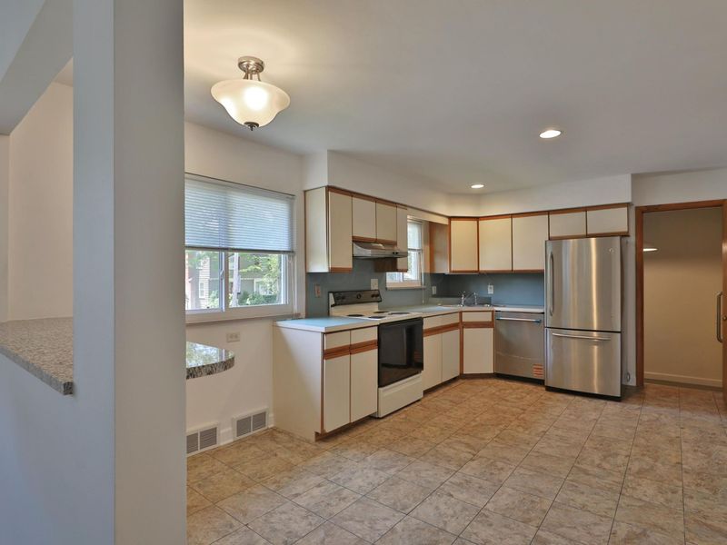 4405 Rosemary Parkway, Columbus, OH 43214 Photo 8