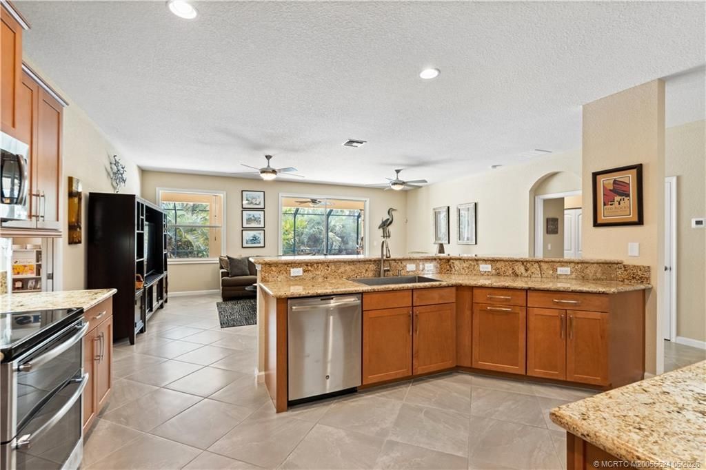 483 NW Windflower Terrace, Jensen Beach, FL 34957 Photo