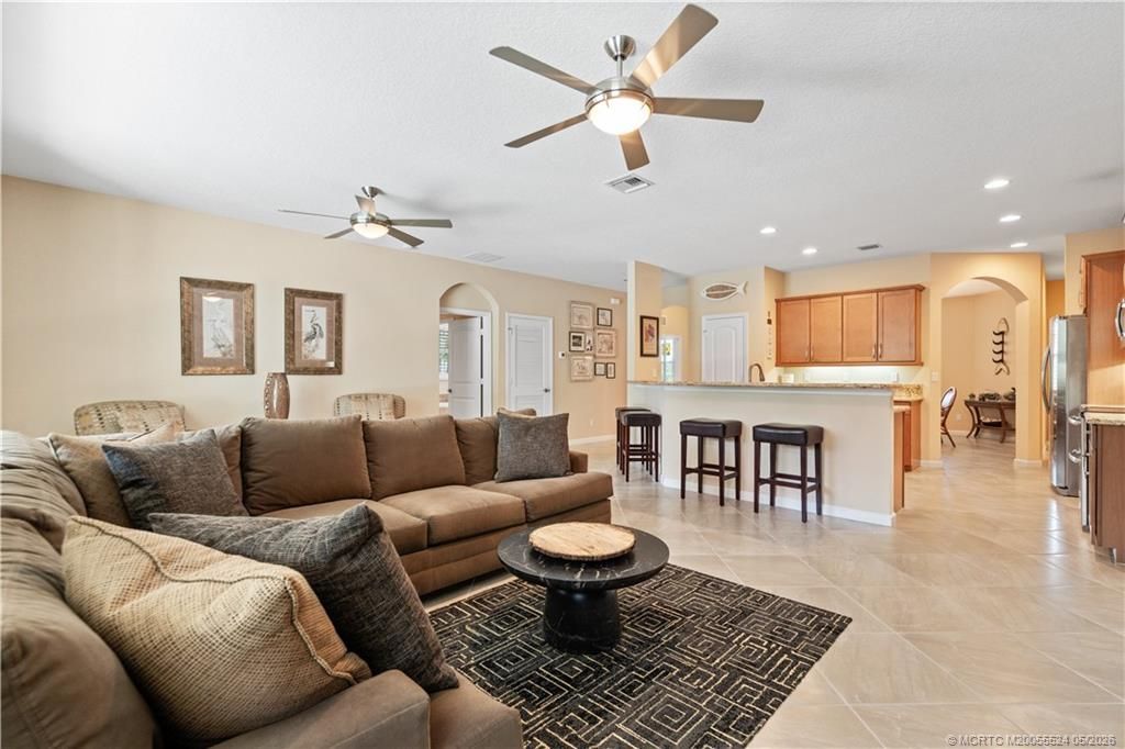 483 NW Windflower Terrace, Jensen Beach, FL 34957 Photo