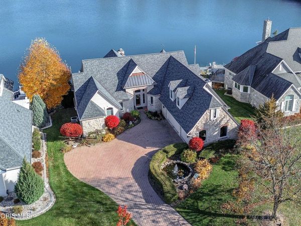 3209 Deep Water Lane , Maumee, OH 43537