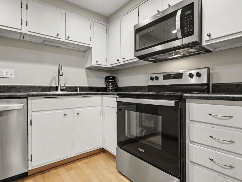 3600 Reed Road , Unit 18, Columbus, OH 43220 Photo 3