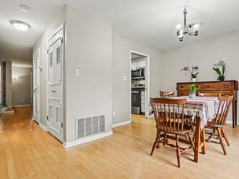3600 Reed Road , Unit 18, Columbus, OH 43220 Photo 9