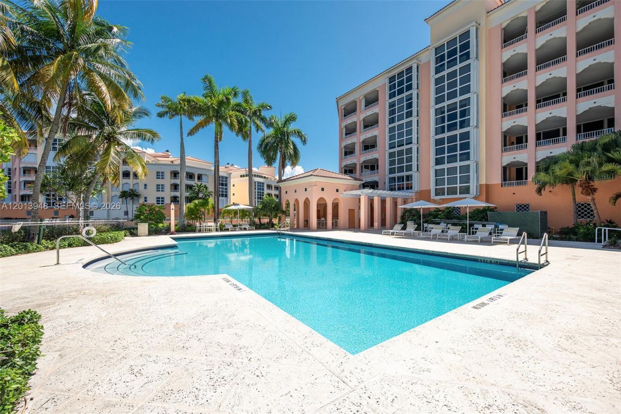 733 Crandon Blvd, Unit 406, Key Biscayne, FL 33149 Photo