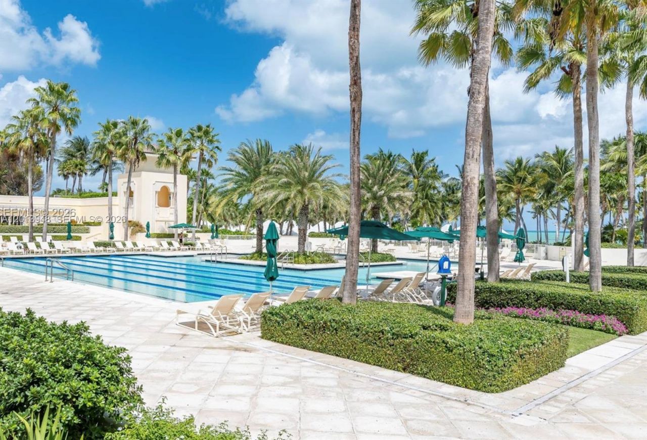 733 Crandon Blvd, Unit 406, Key Biscayne, FL 33149 Photo