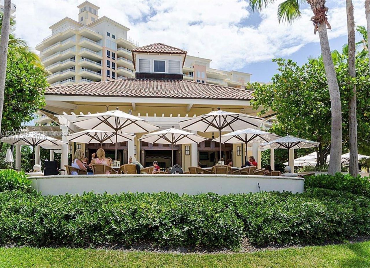 733 Crandon Blvd, Unit 406, Key Biscayne, FL 33149 Photo