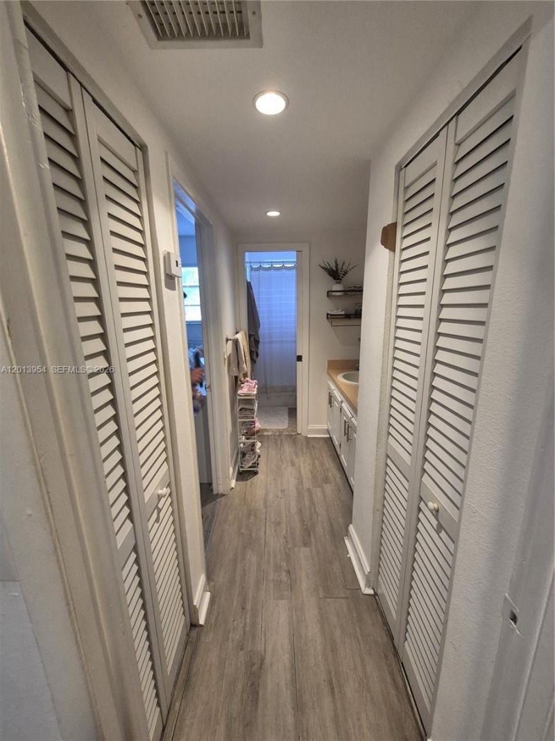 1975 NE 135th St , Unit 2H, North Miami, FL 33181 Photo