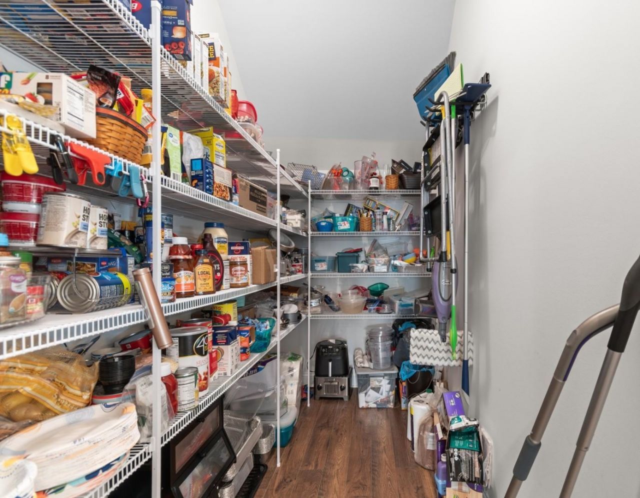 115 Emerald Rush Ct. Photo 8