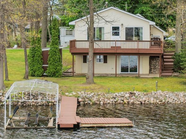 59036 Lakeshore Drive, Colon, MI 49040