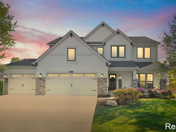 4251 Settlers Ridge Road NE, Belmont, MI 49306