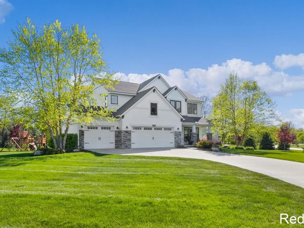4251 Settlers Ridge Road NE, Belmont, MI 49306